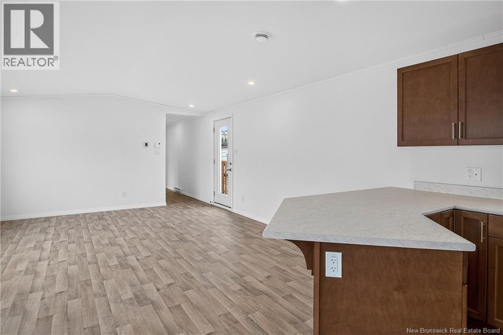 77 Violet Street - 8