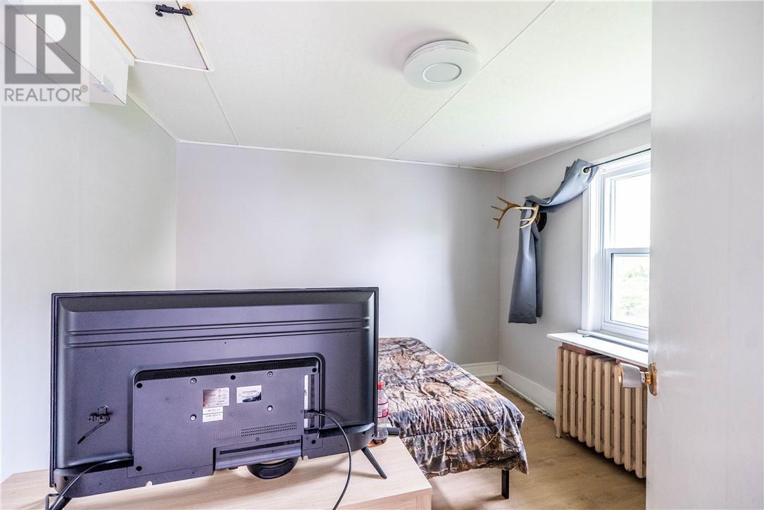 3-5 EYRE STREET - 8