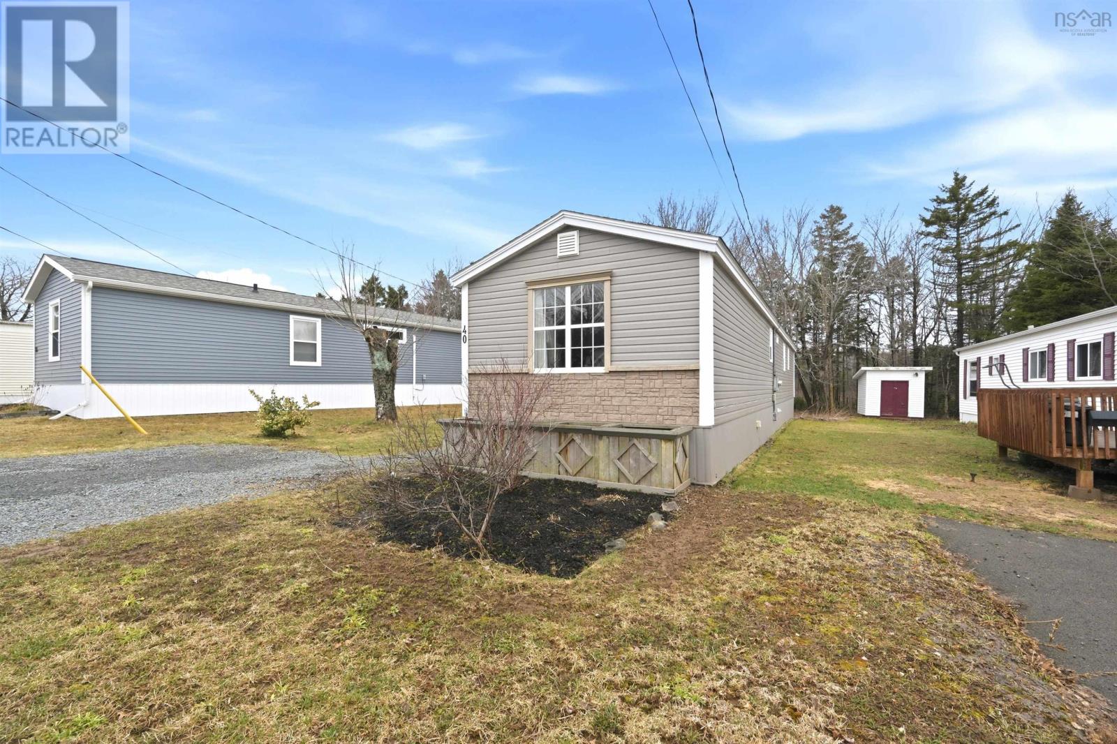 Property 23 of 24 of 40 Champlain Avenue