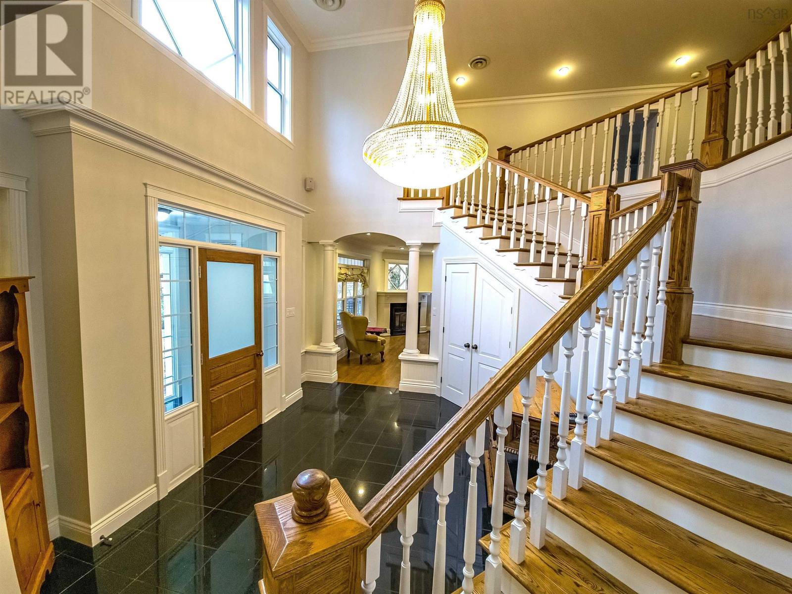 17 NICHOLSON COURT - 8