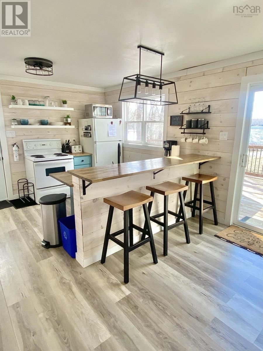 Property 18 of 34 of 195 Falkenham Road