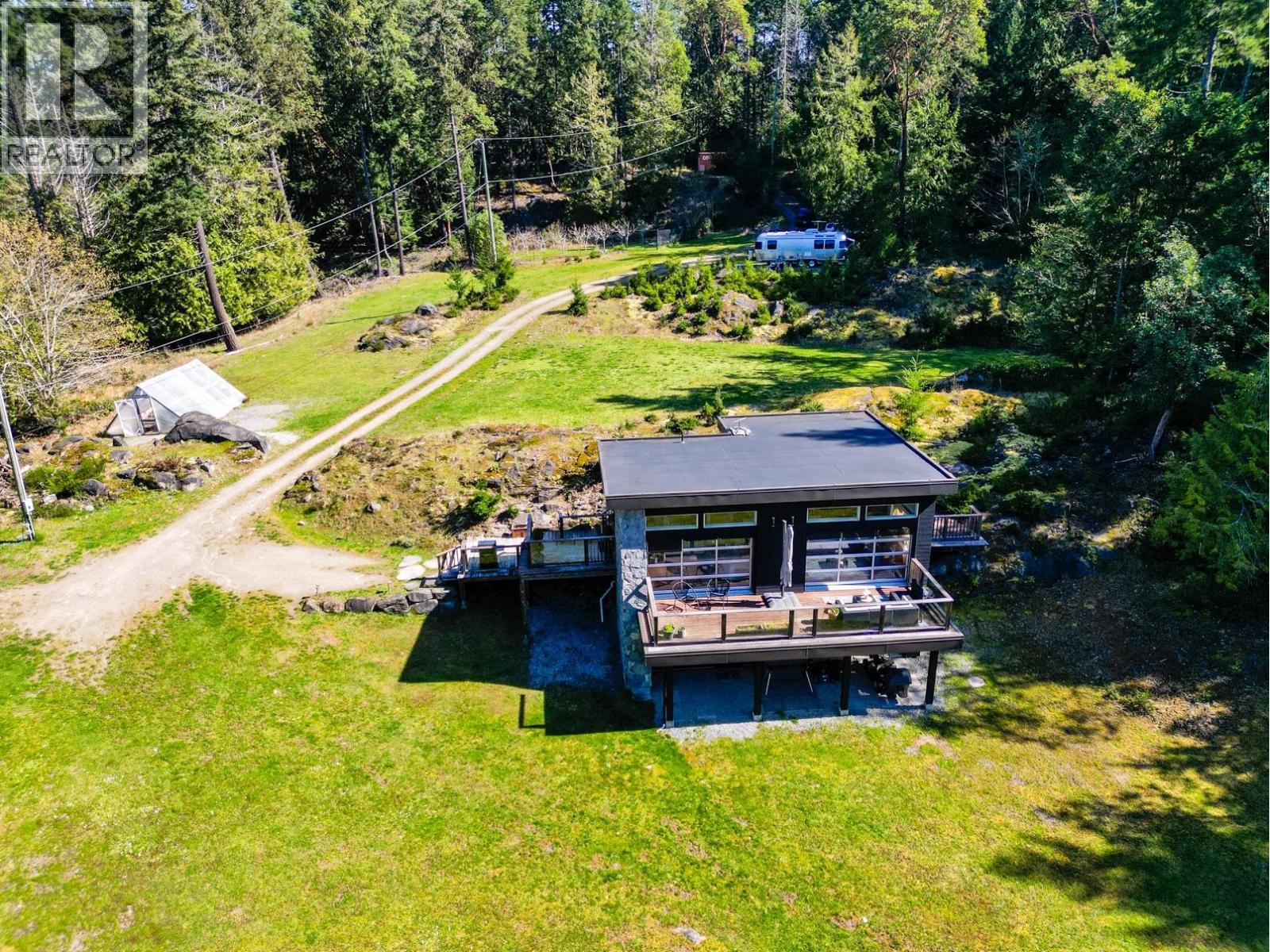 5582 HOOSON ROAD, Pender Island