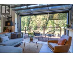 5582 Hooson Road, Pender Island, BC V0N2M1 Photo 7
