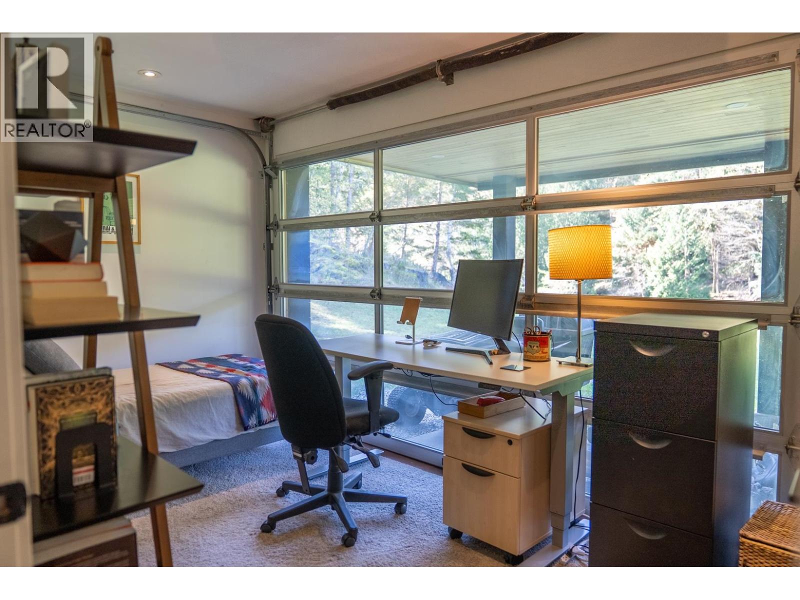 5582 HOOSON ROAD, Pender Island