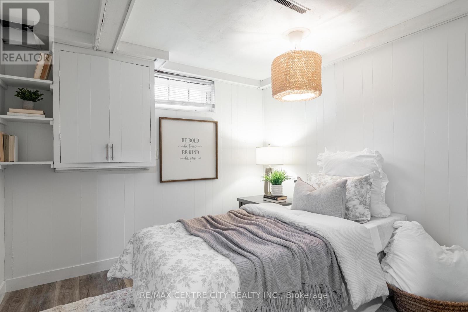 478 MOORE STREET Property Photo