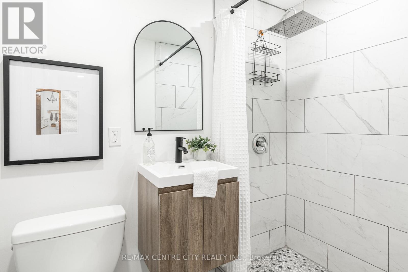 478 MOORE STREET Property Photo