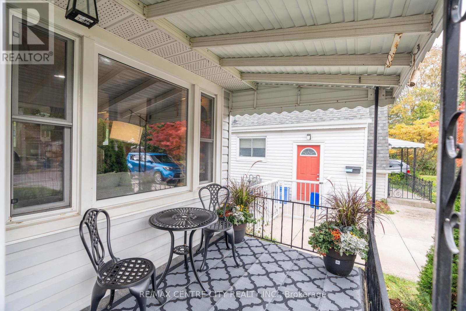 478 MOORE STREET Property Photo