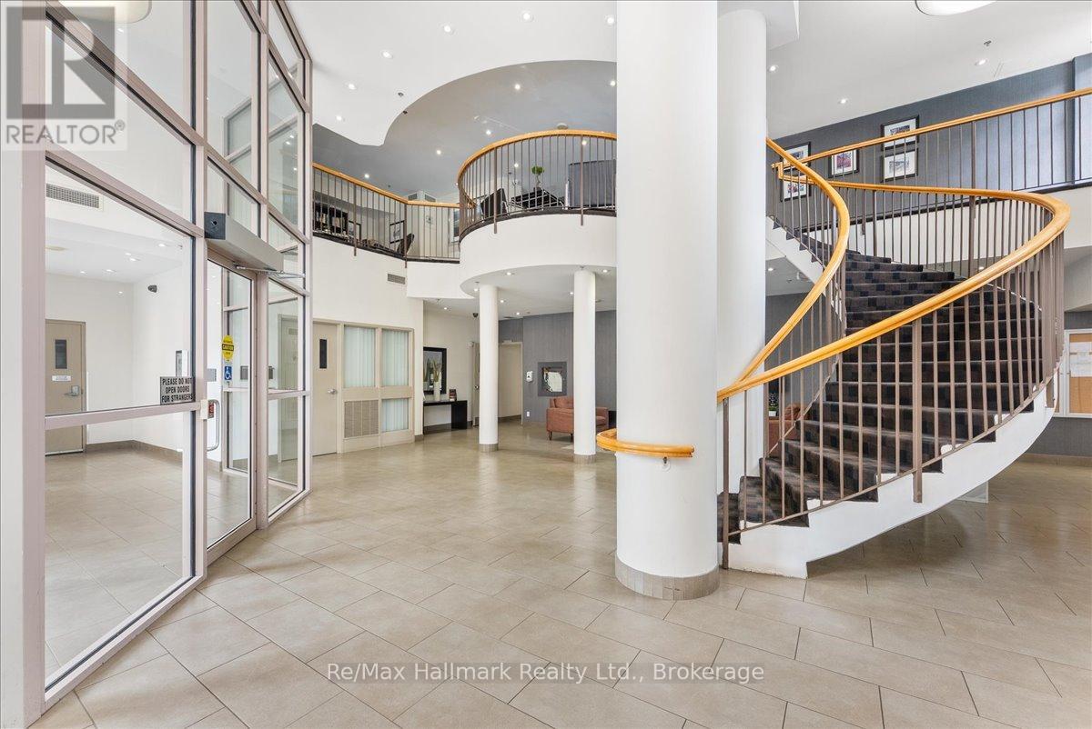 #910 1369 BLOOR STREET W - 22
