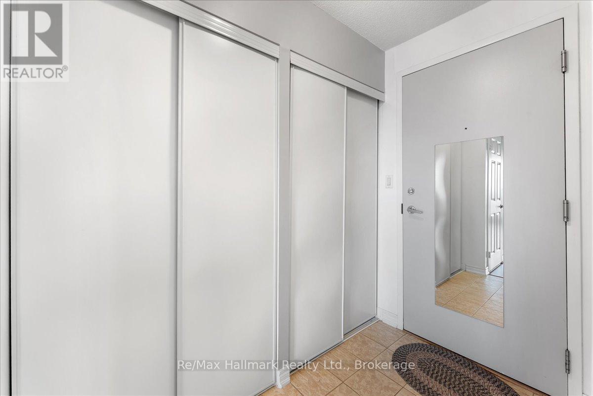 #910 1369 BLOOR STREET W - 18