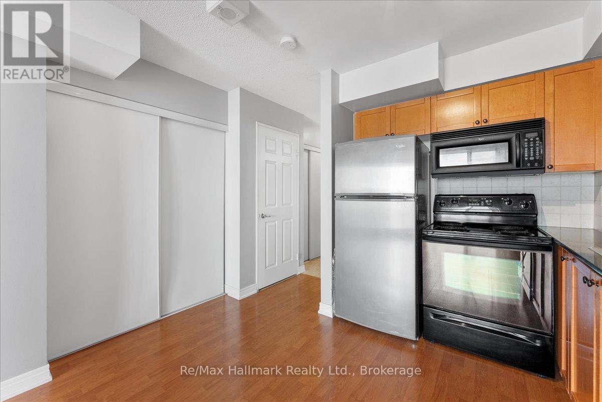 #910 1369 BLOOR STREET W - 8