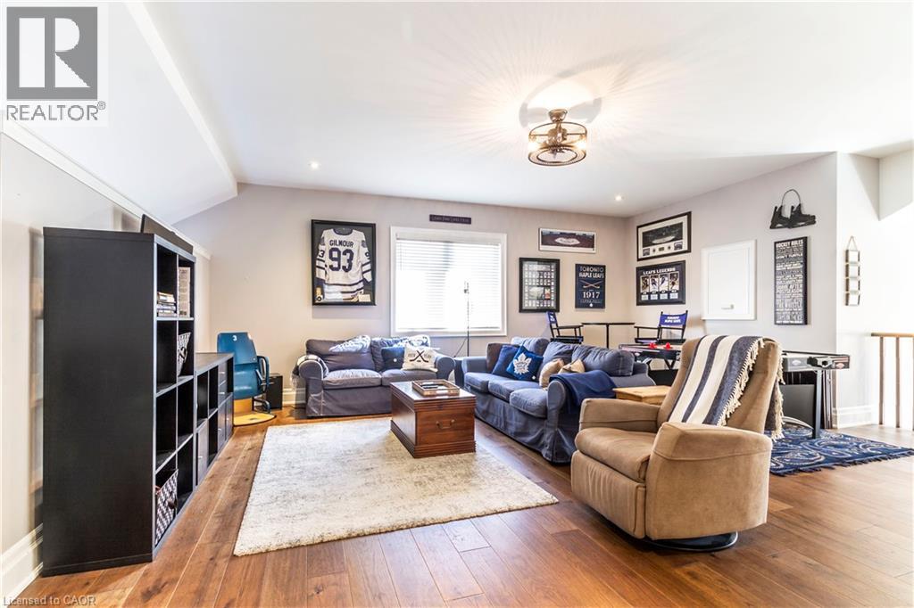 72 POND VIEW Gate - 26
