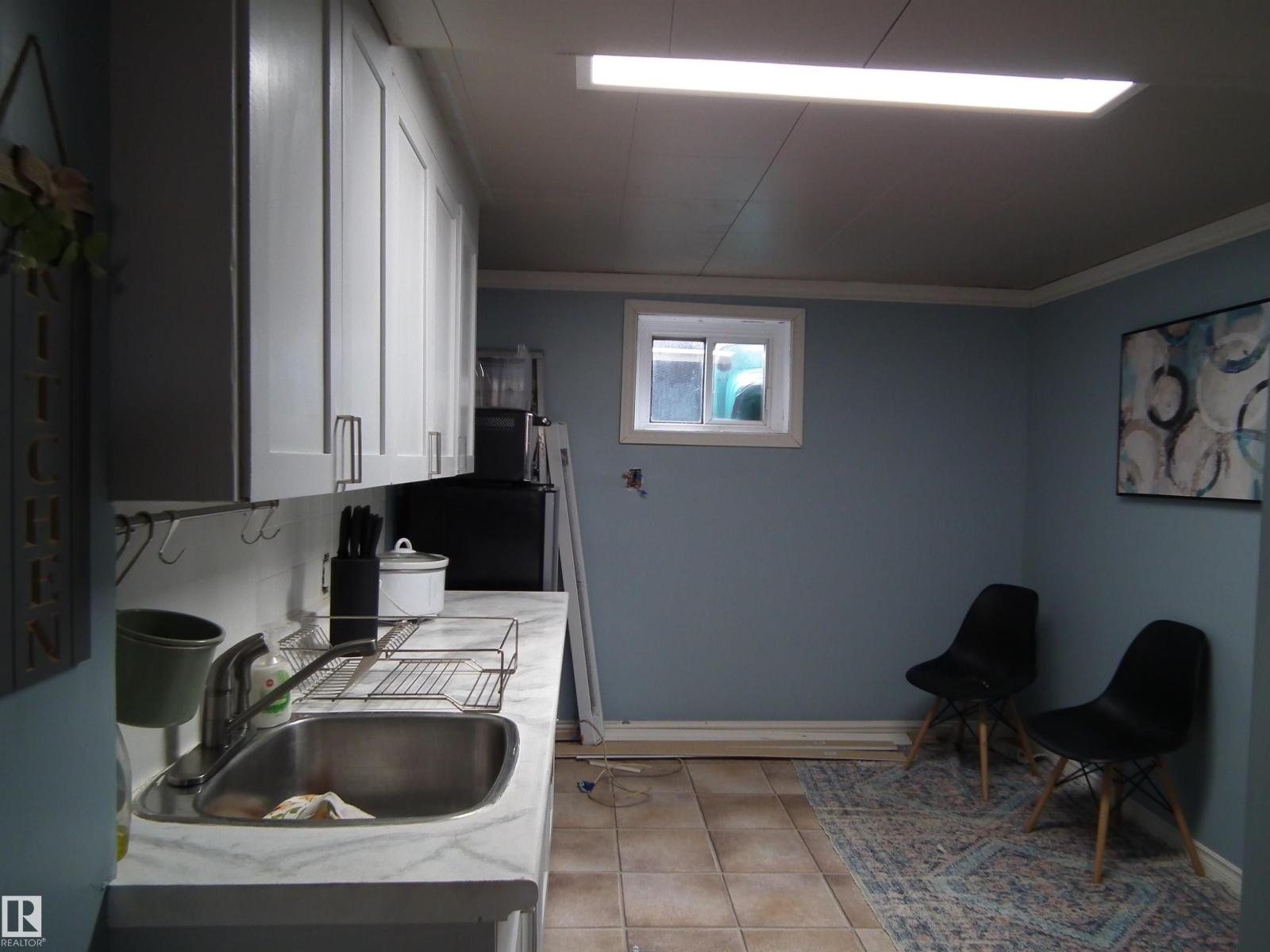 11702 79 ST NW NW - 12