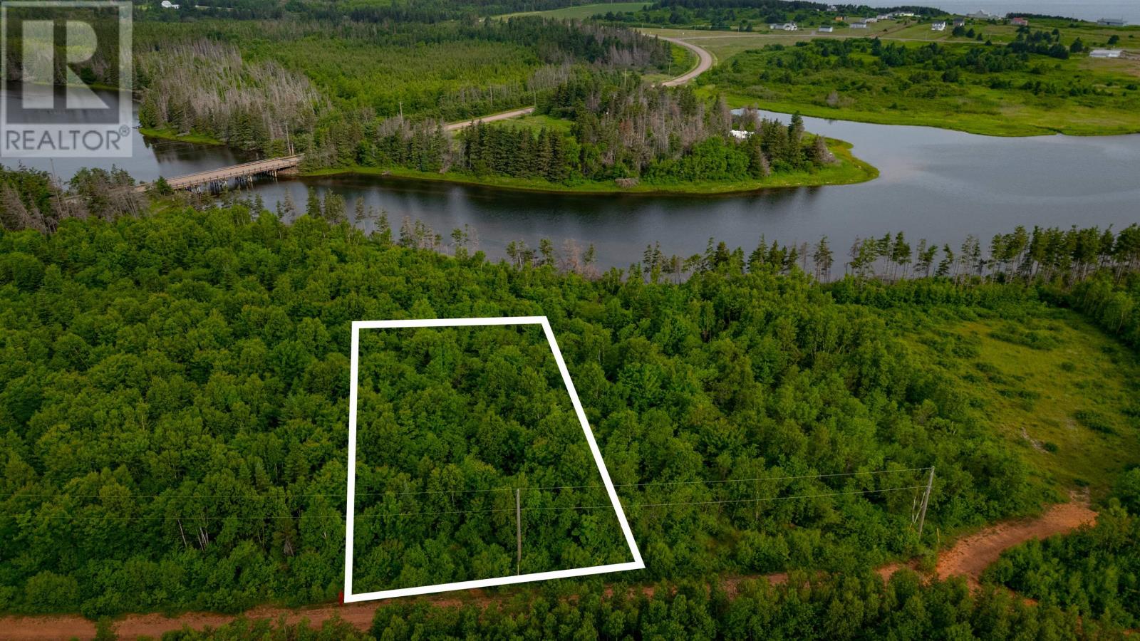 Lot 17 NAUFRAGE POND Road — photo 3