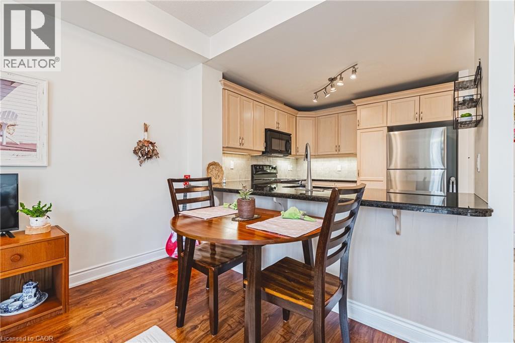 #312 125 WILSON STREET W - 11