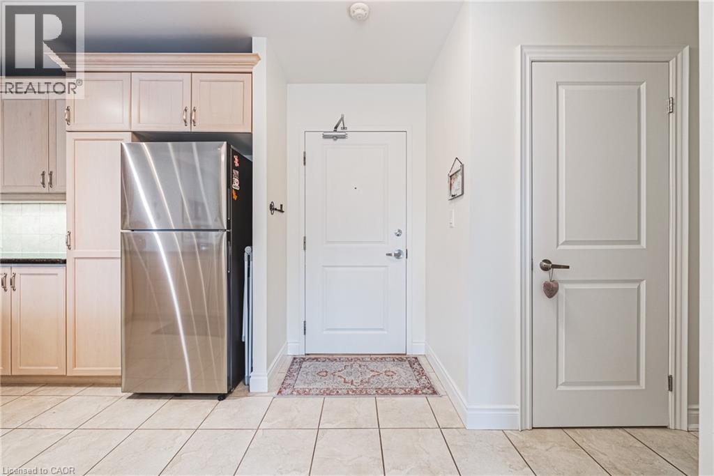 #312 125 WILSON STREET W - 7