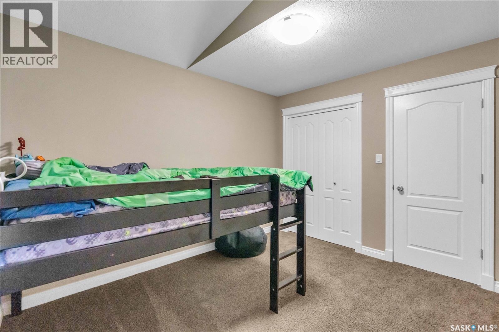 3969 SANDHILL CRESCENT - 31