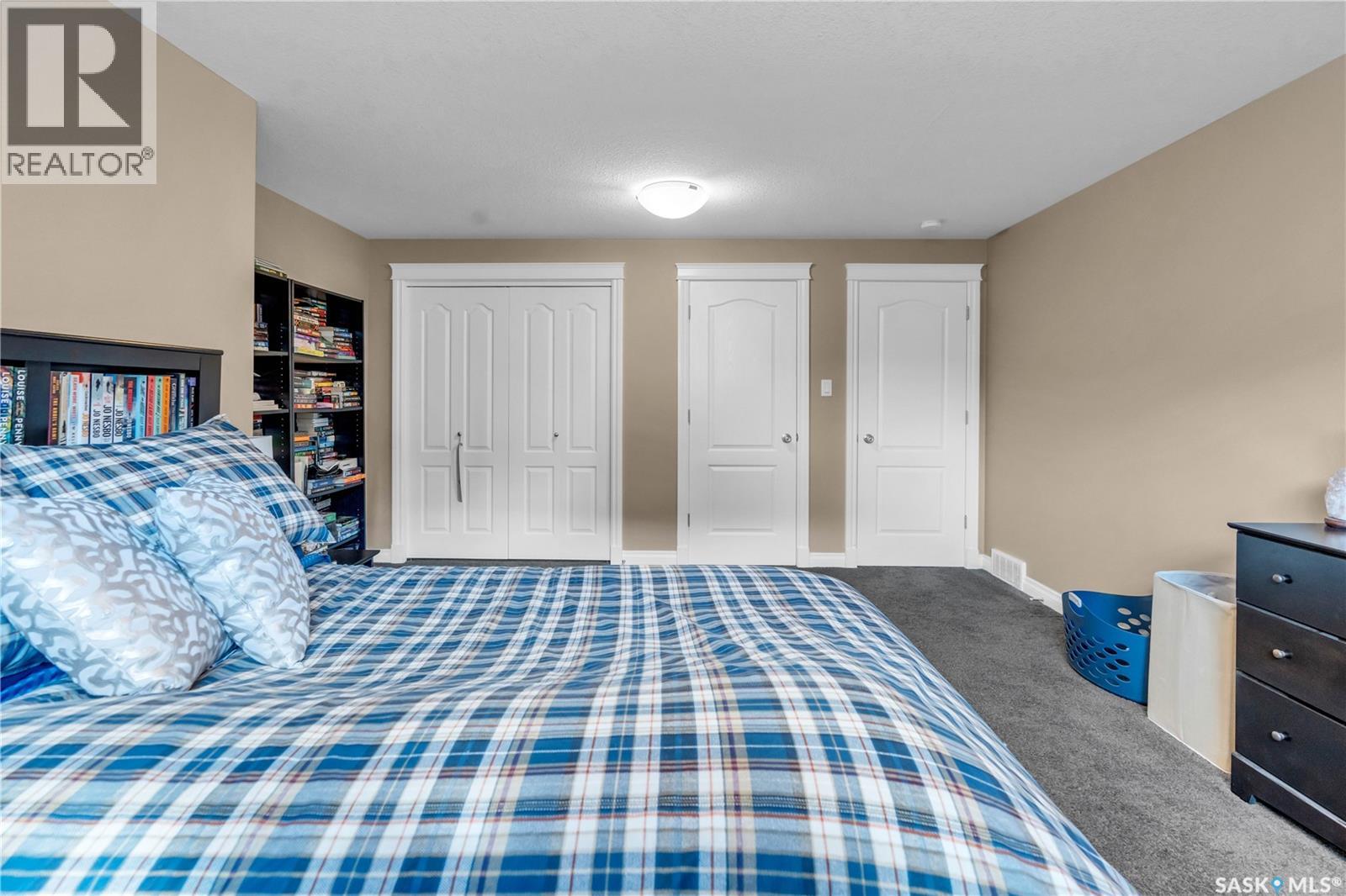 3969 SANDHILL CRESCENT - 37