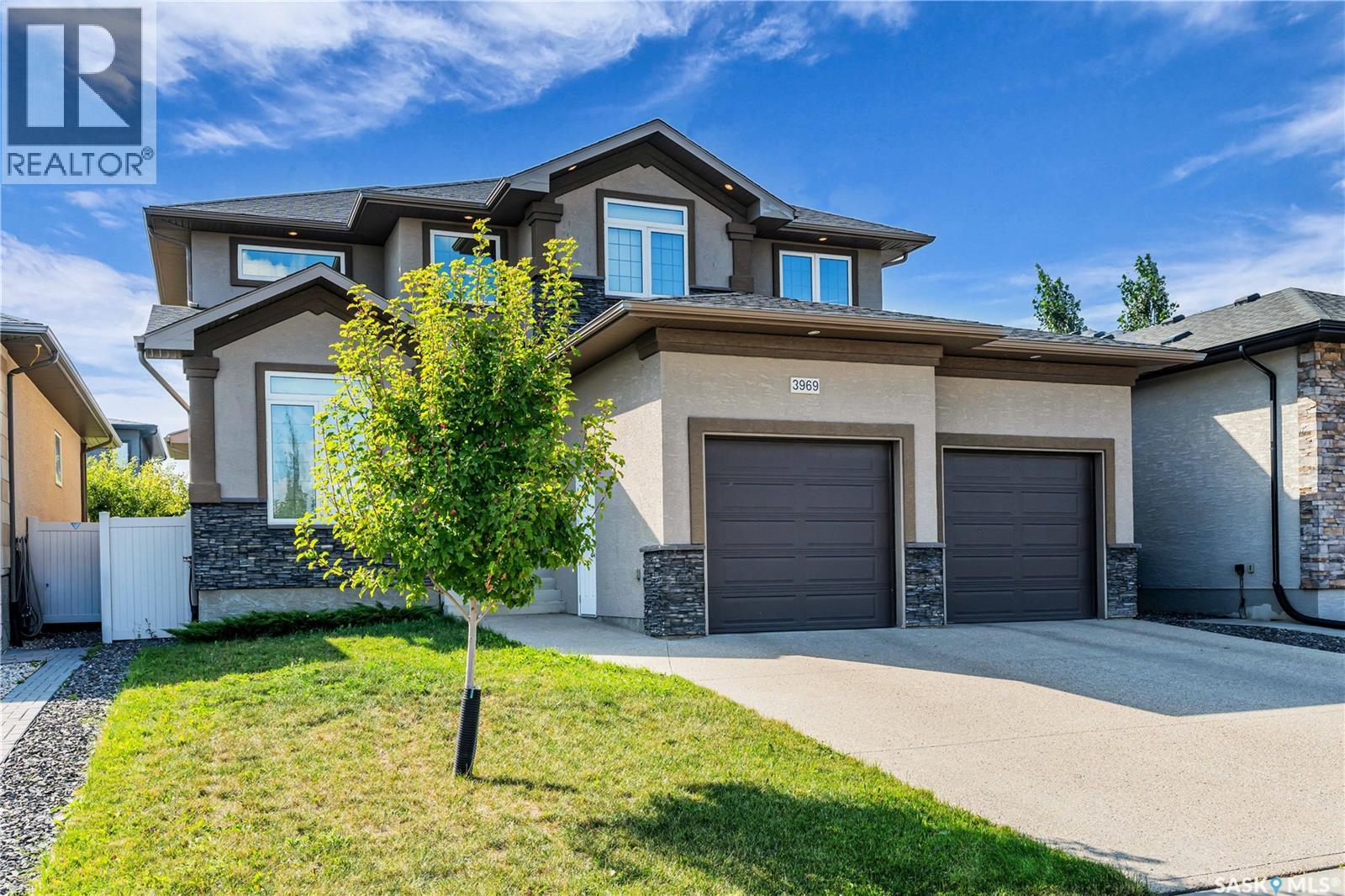 3969 SANDHILL CRESCENT - 48