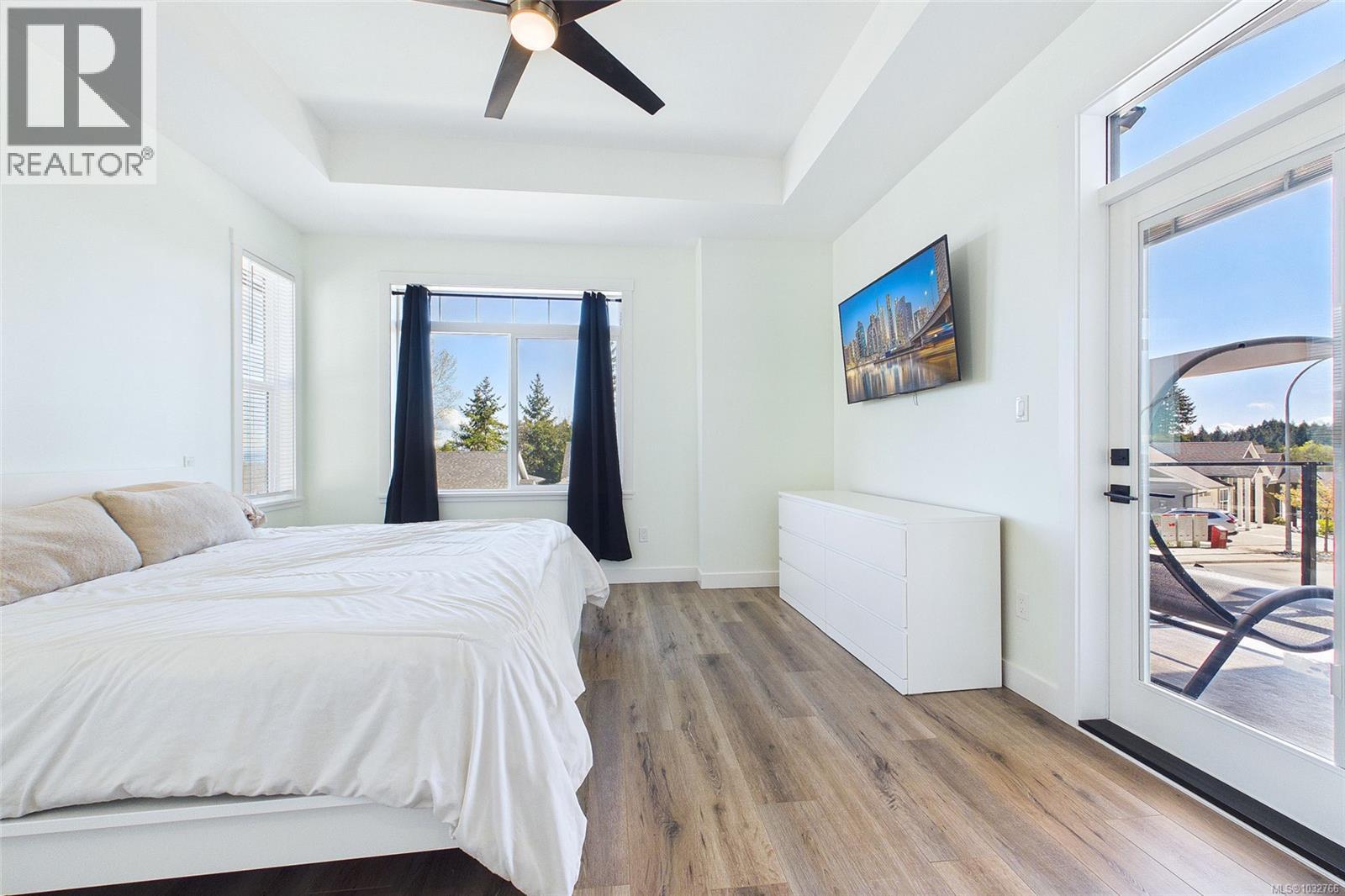 920 Craig Rd - 25
