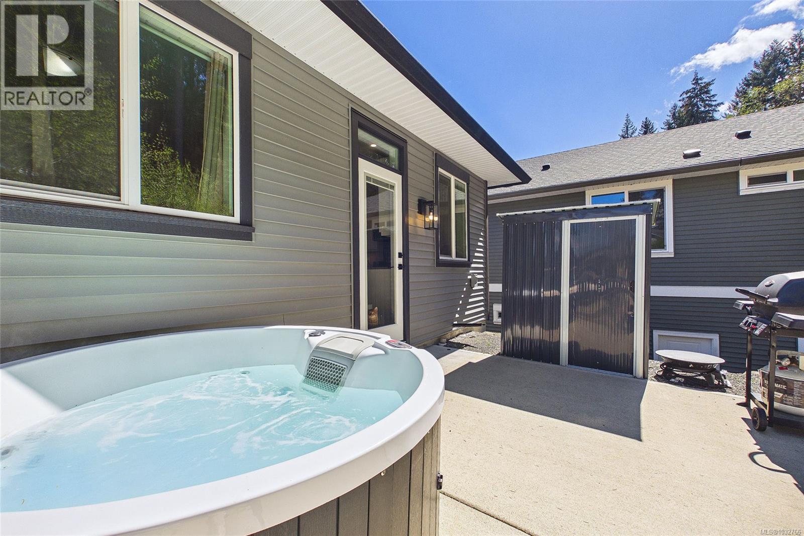 920 Craig Rd - 53