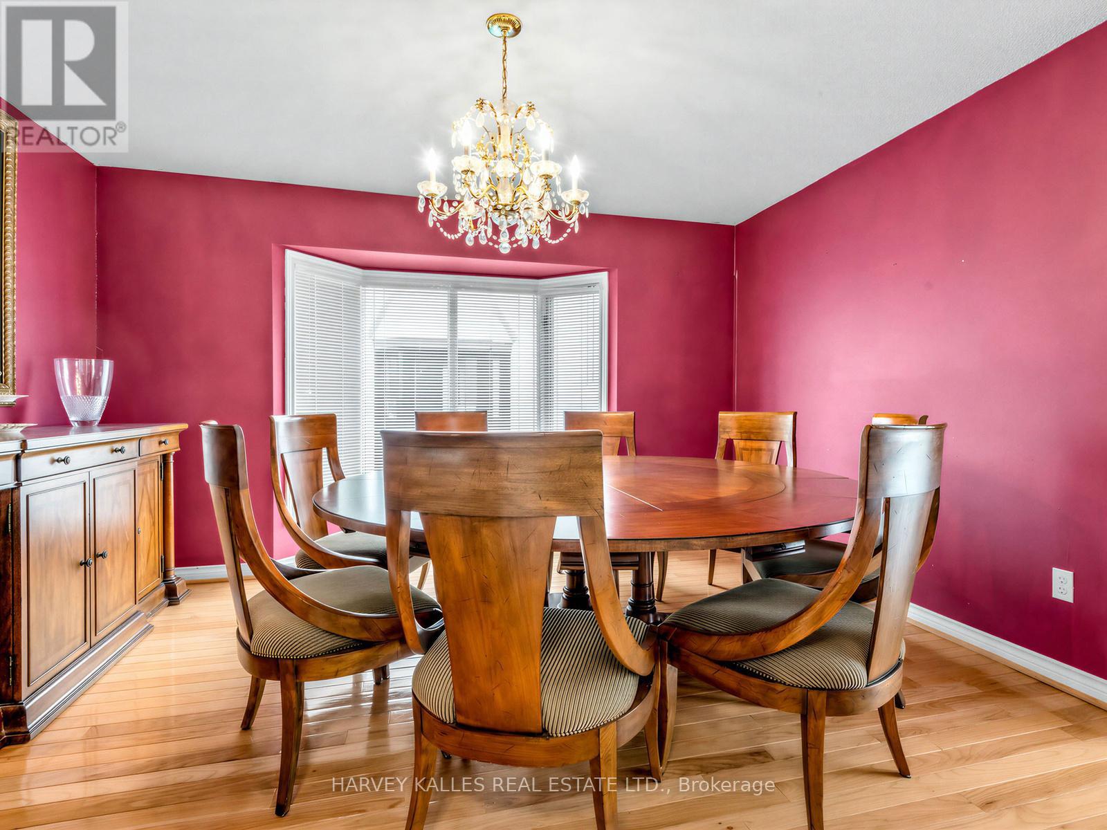 82 BOWRING WALK - 5