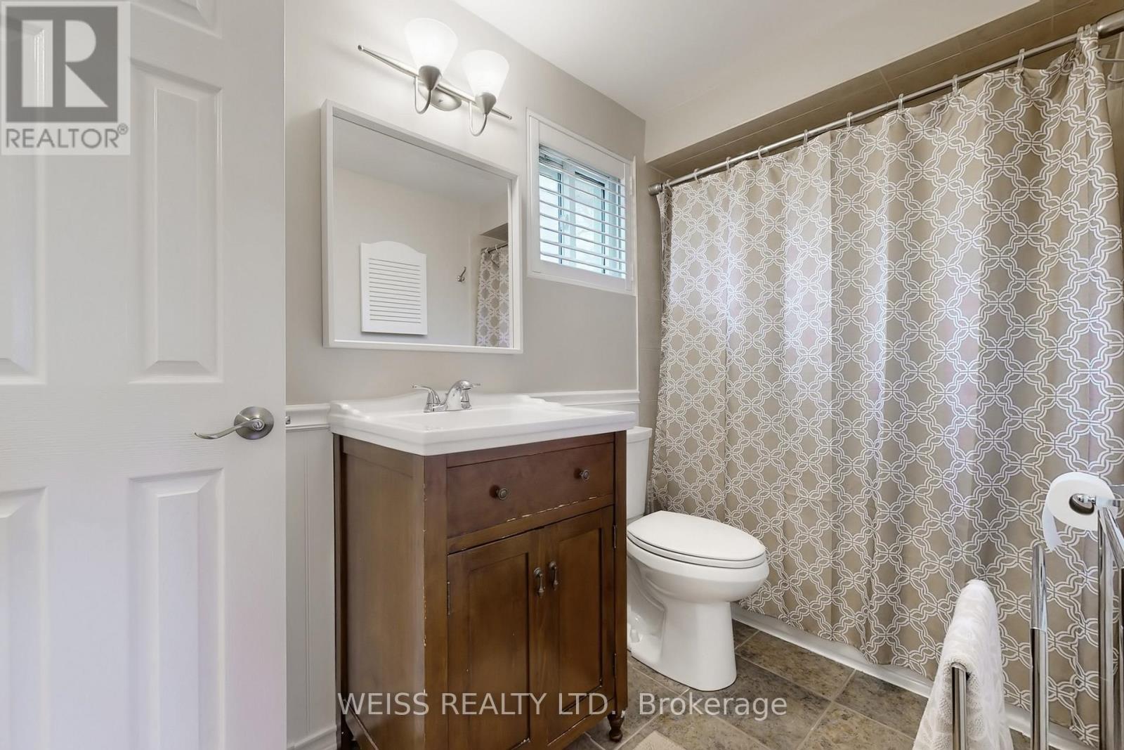 96 TUDOR GLEN CRESCENT - 22