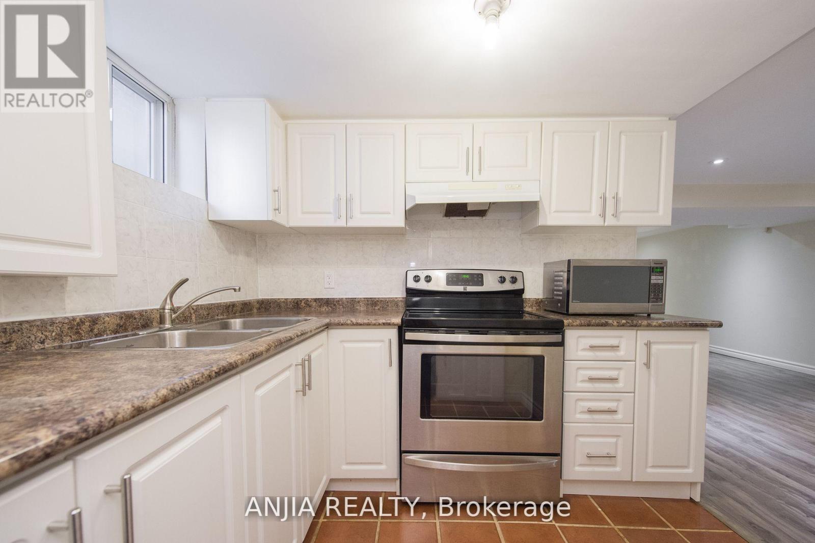 76 ADAIR ROAD - 29