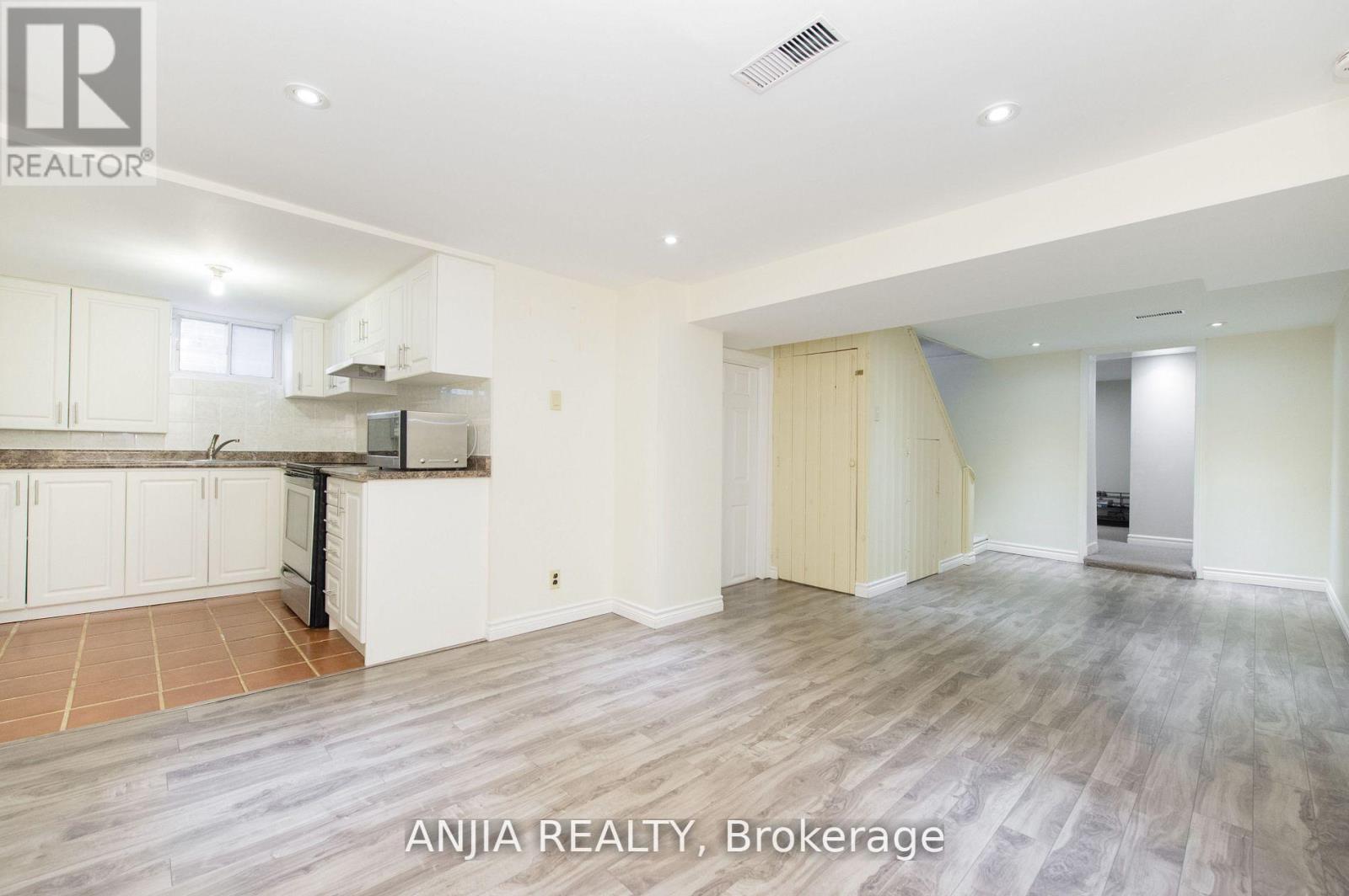 76 ADAIR ROAD - 30