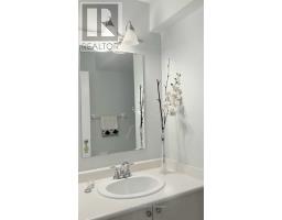 32 - 1100 Begley Street, Pickering, ON L1W4B3 Photo 9