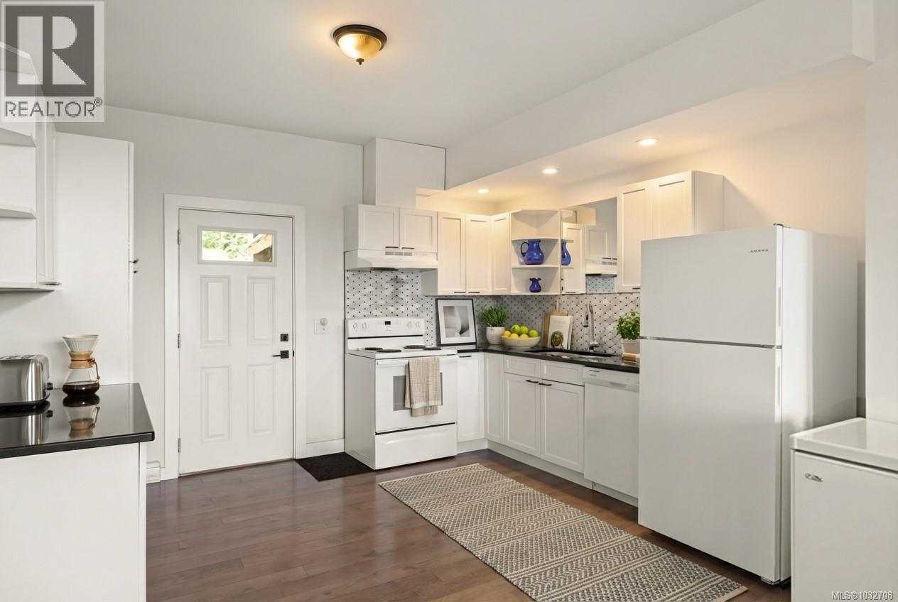 2735 Woodhaven Rd - 22