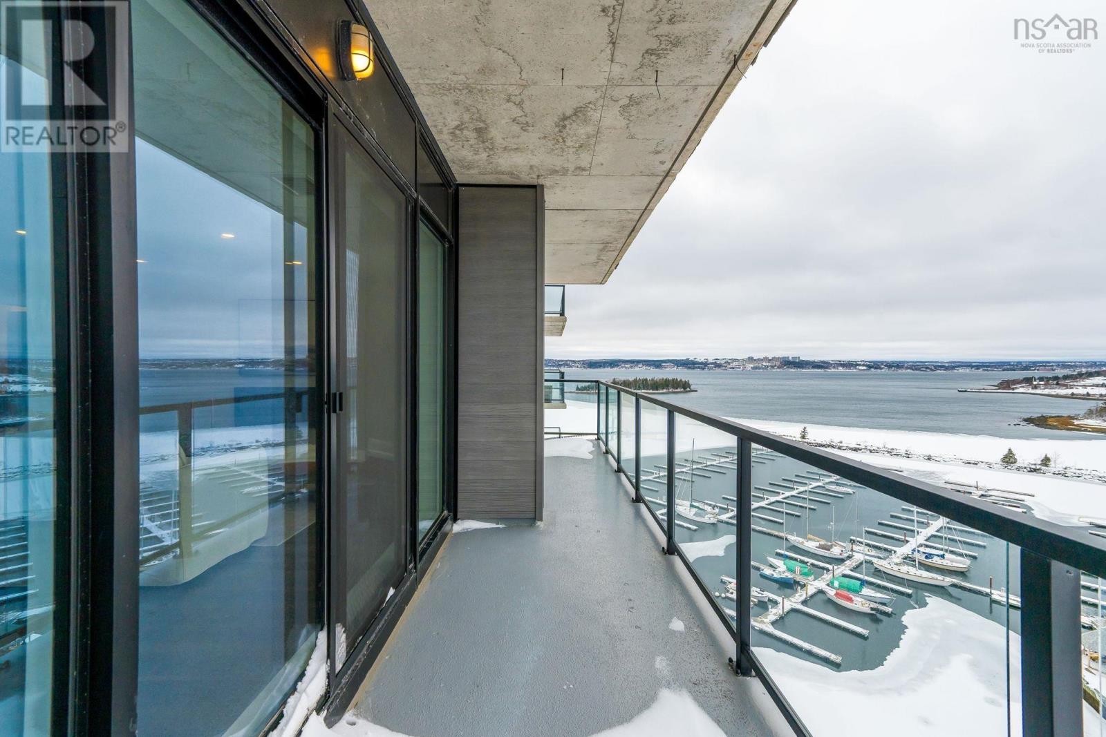 Property 29 of 45 of 1203 72 Seapoint Road