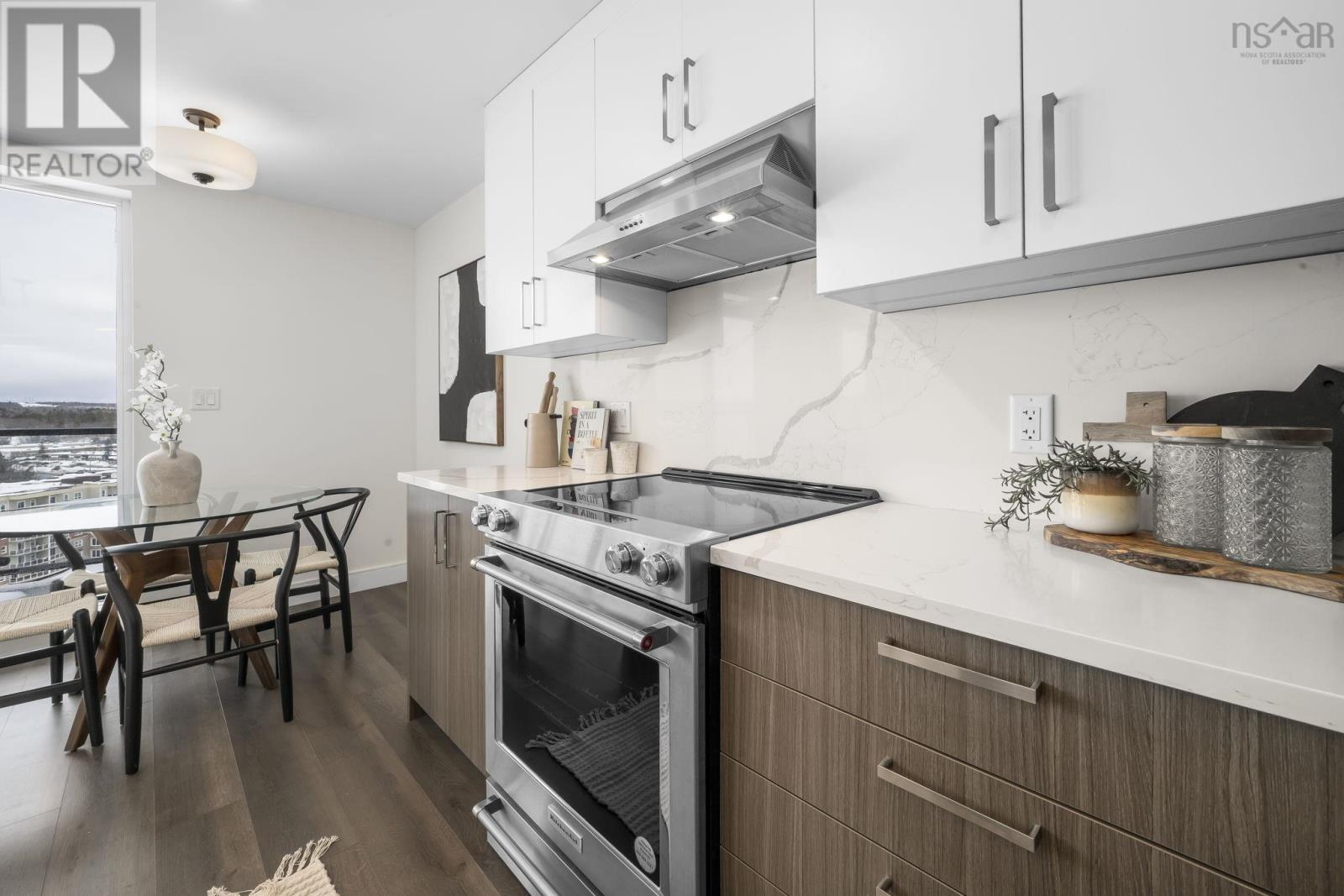 Property 12 of 45 of 1203 72 Seapoint Road