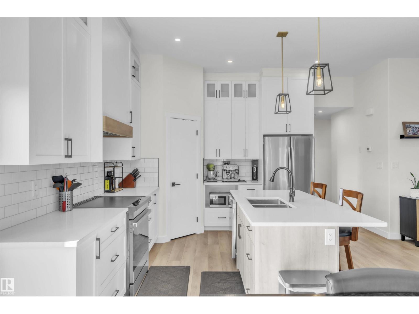 304 FUNDY WY - 13