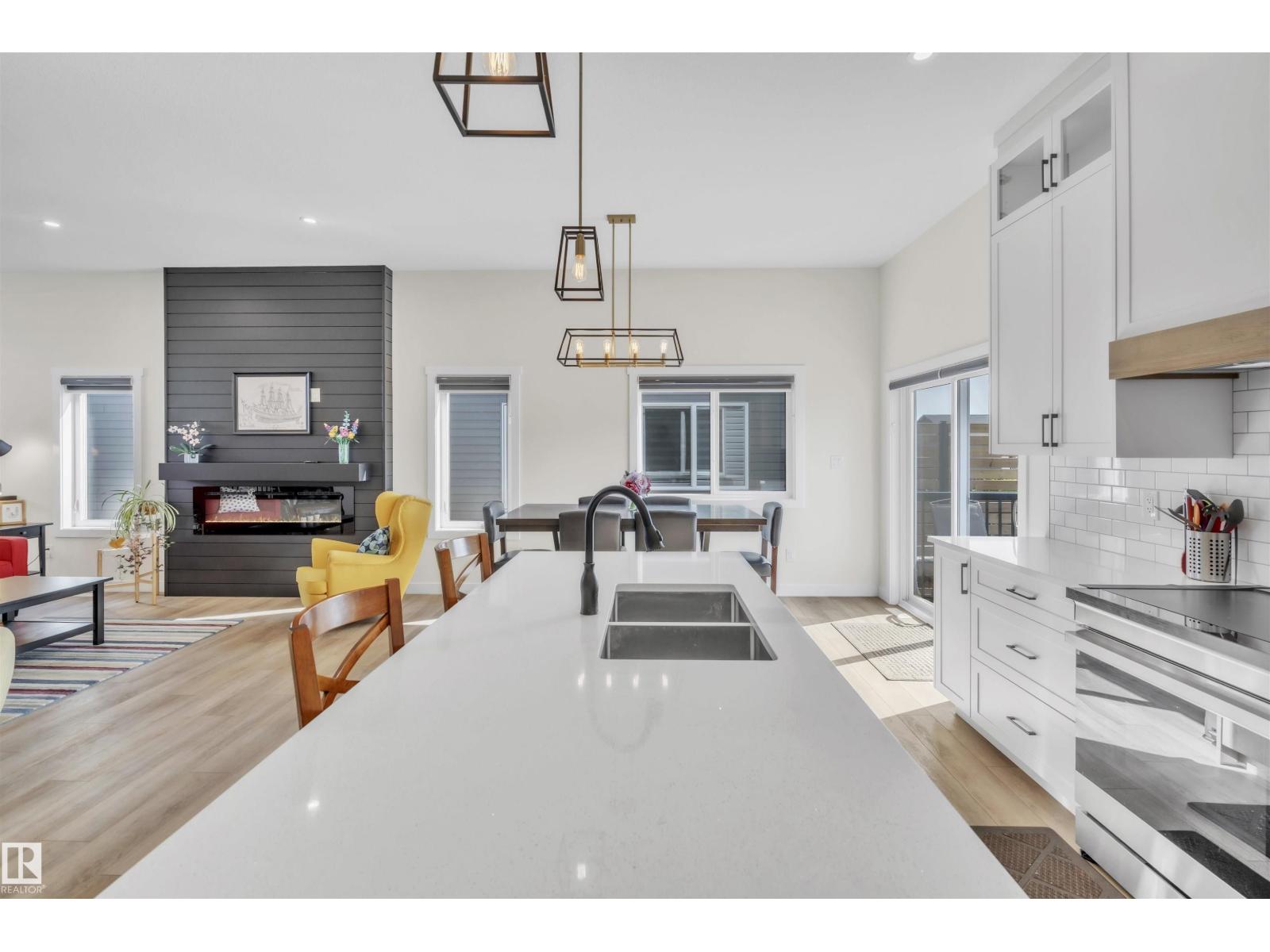304 FUNDY WY - 15
