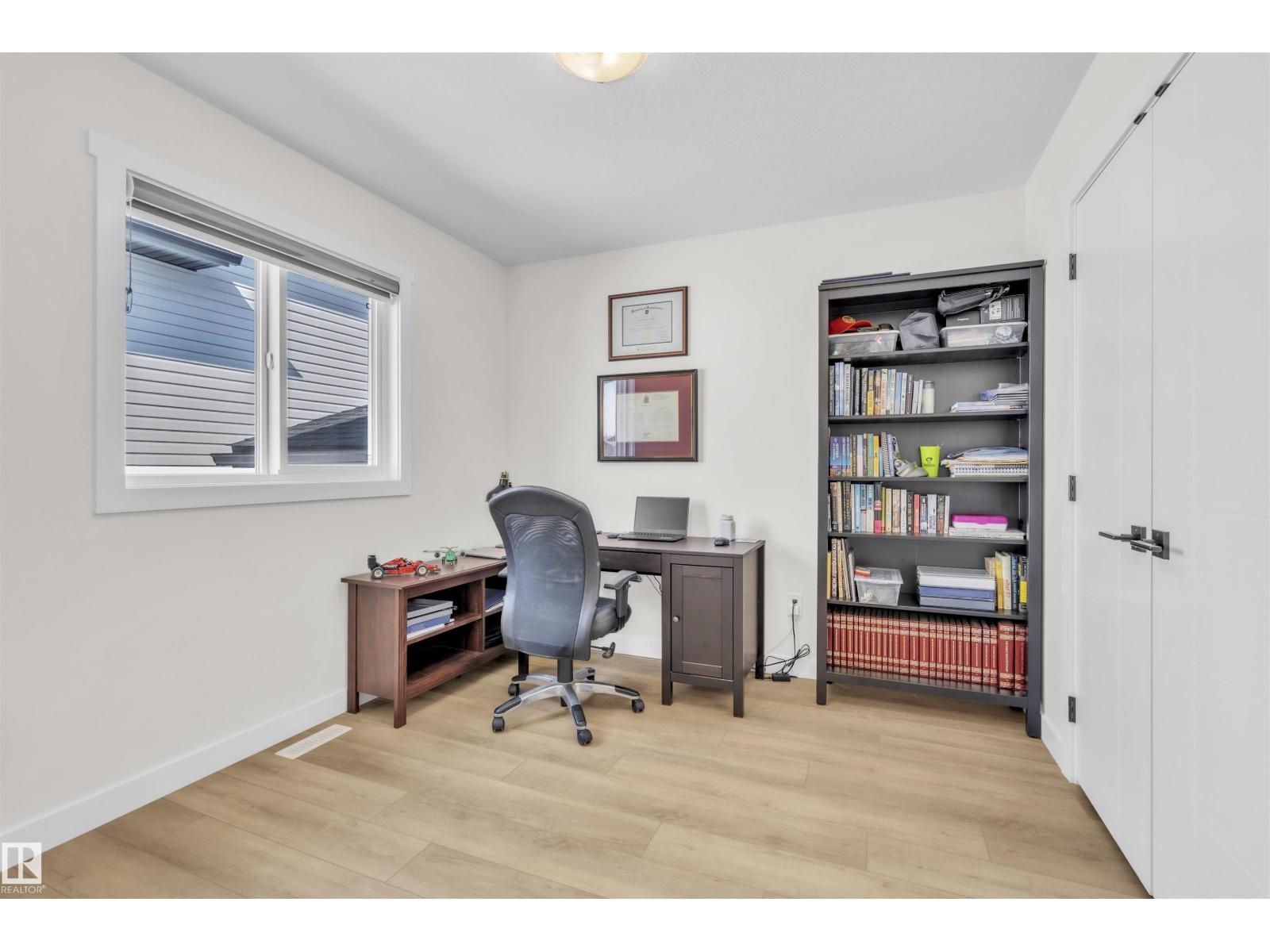 304 FUNDY WY - 16