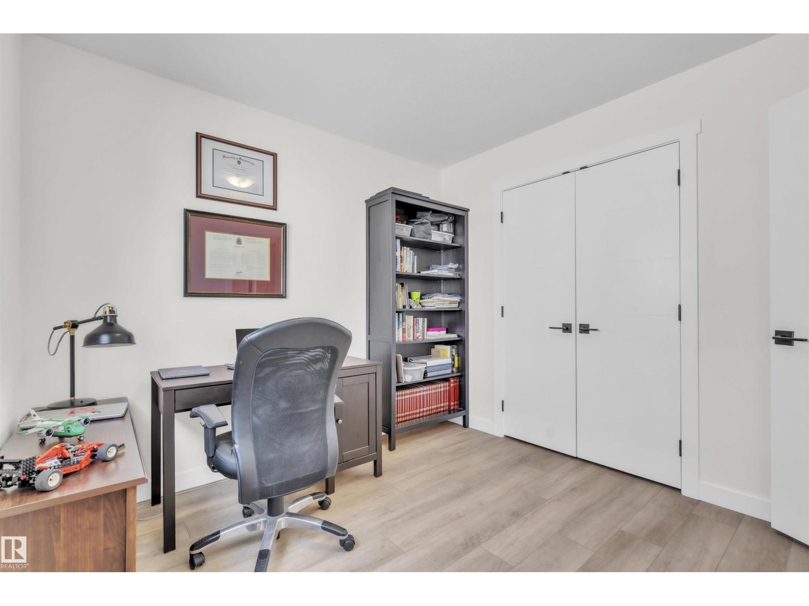 304 FUNDY WY - 17