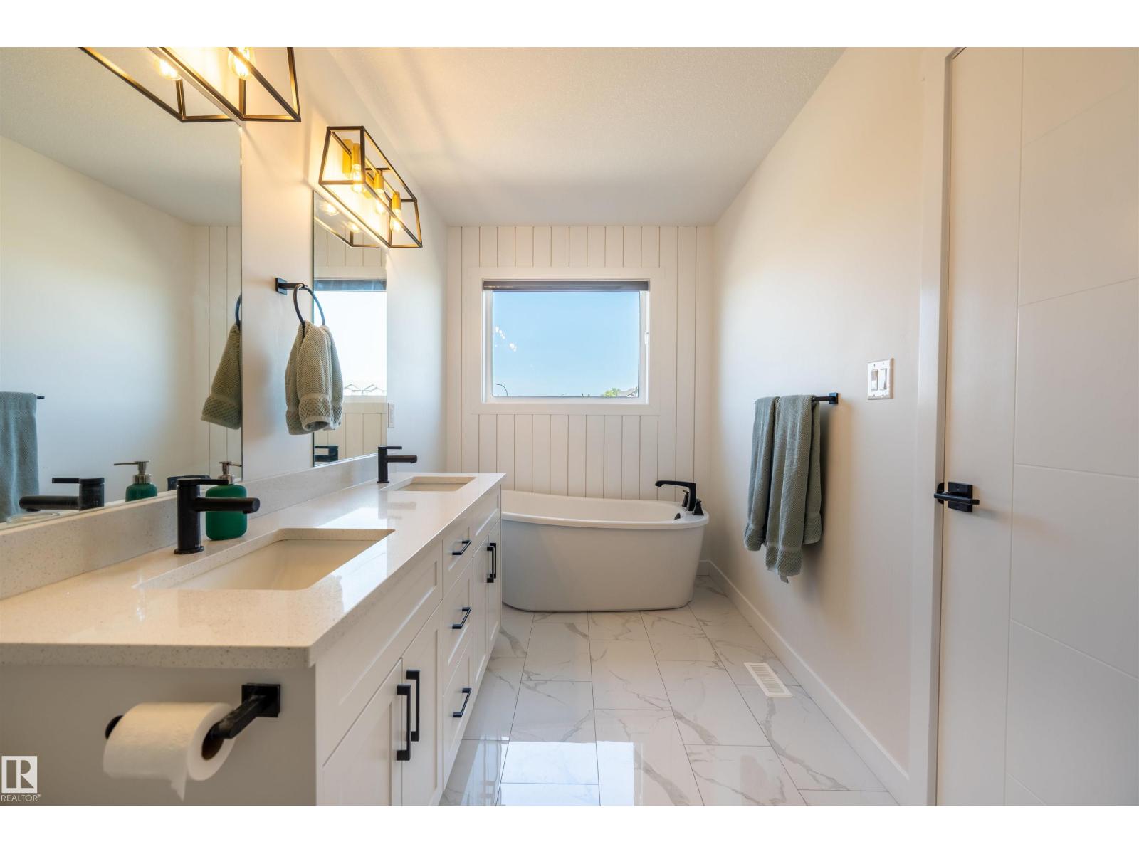 304 FUNDY WY - 27