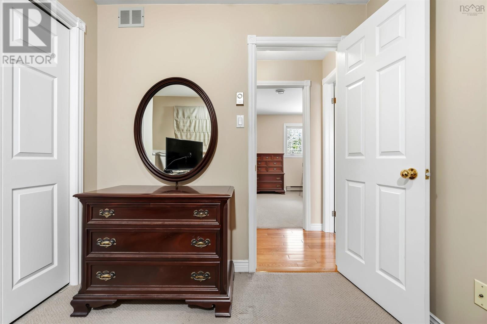 Property 21 of 46 of 100 Tamarack Drive