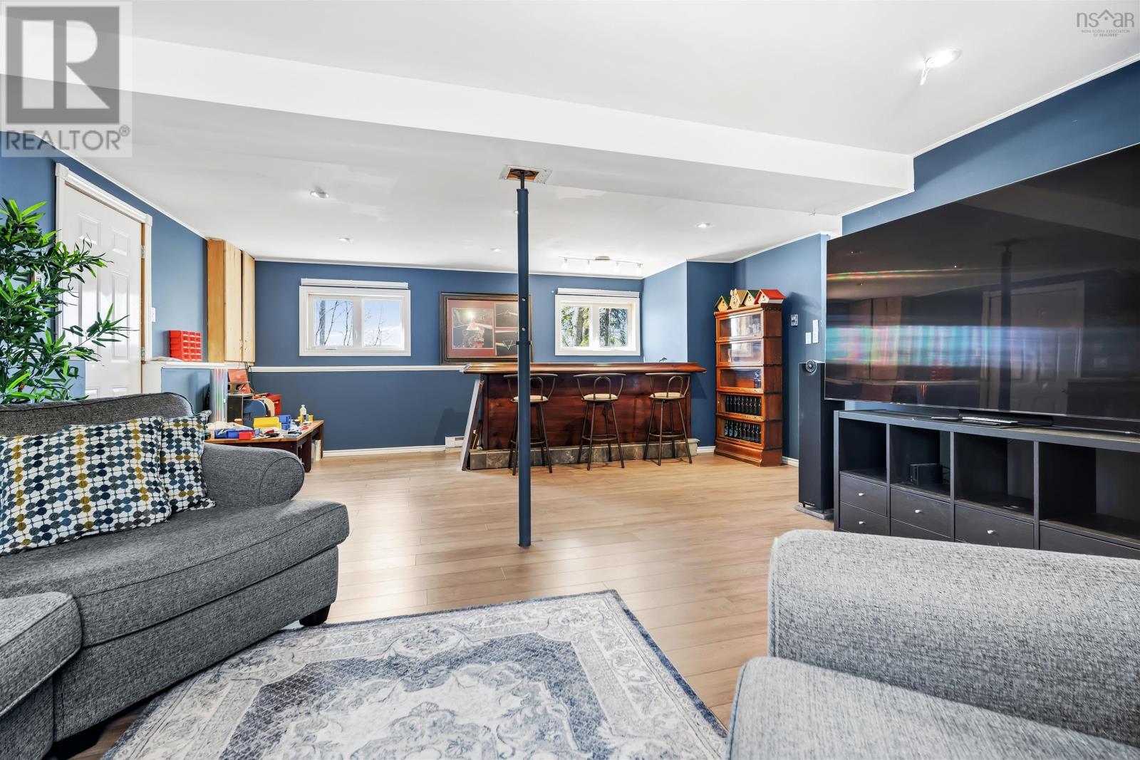 Property 33 of 46 of 100 Tamarack Drive