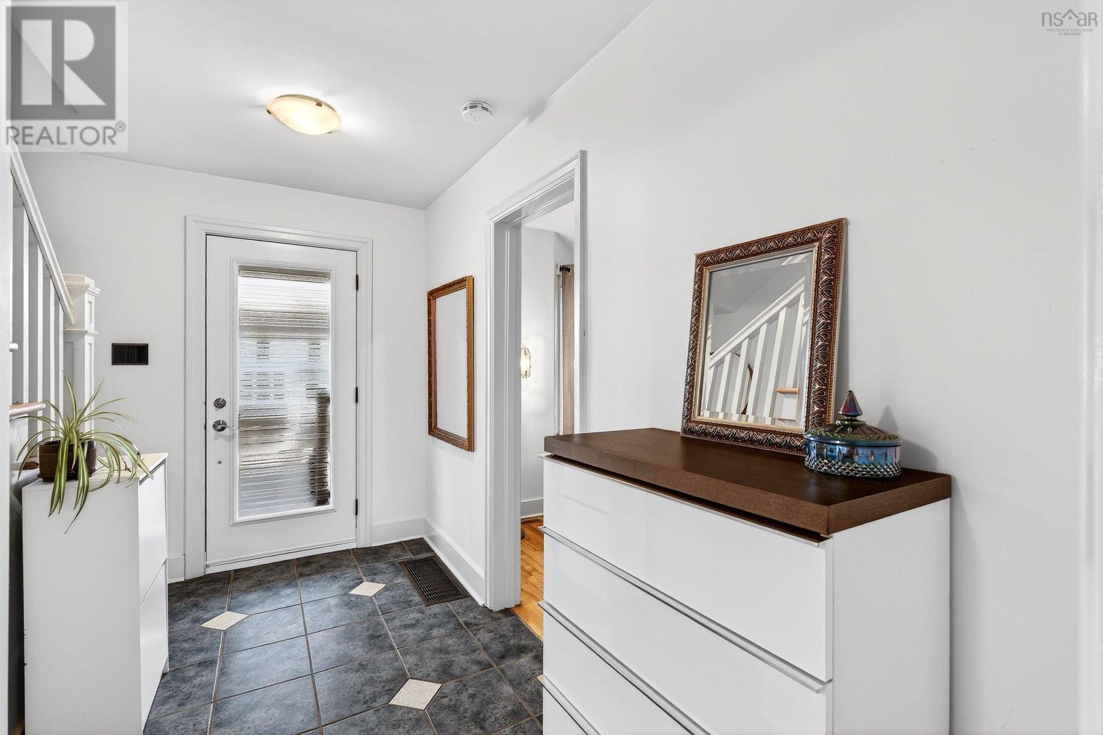 Property 6 of 36 of 3755 High Street