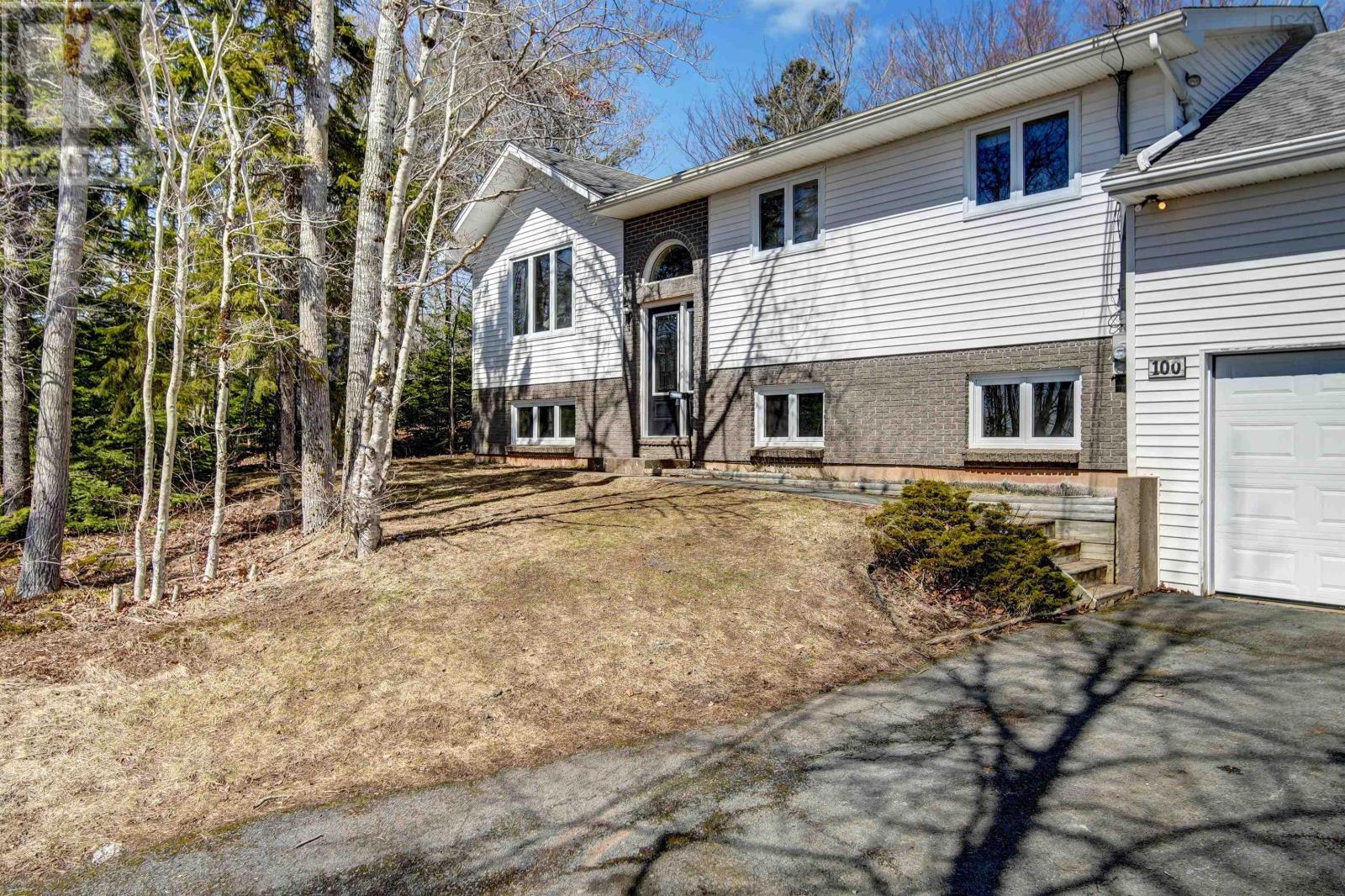 Property 7 of 46 of 100 Tamarack Drive