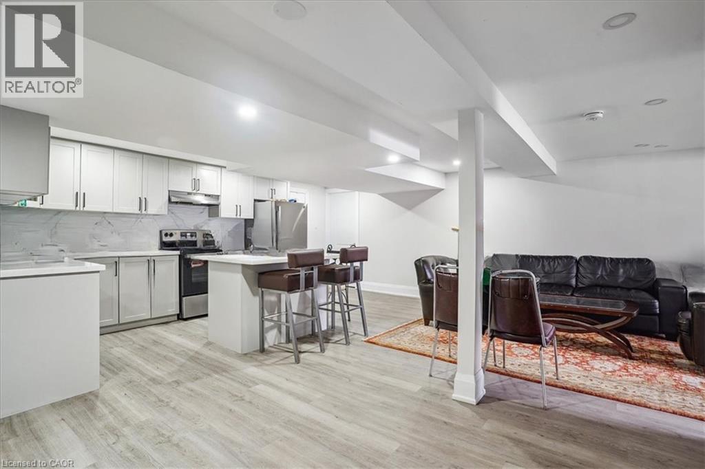 251 KING Street E - 16