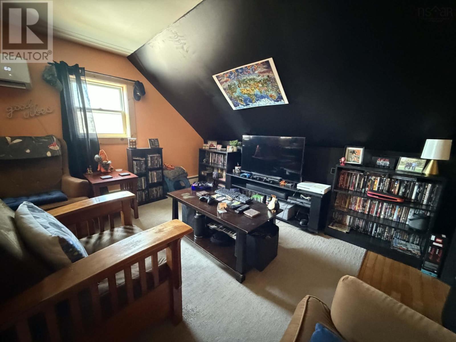 Property 28 of 47 of 126 Pembroke Road