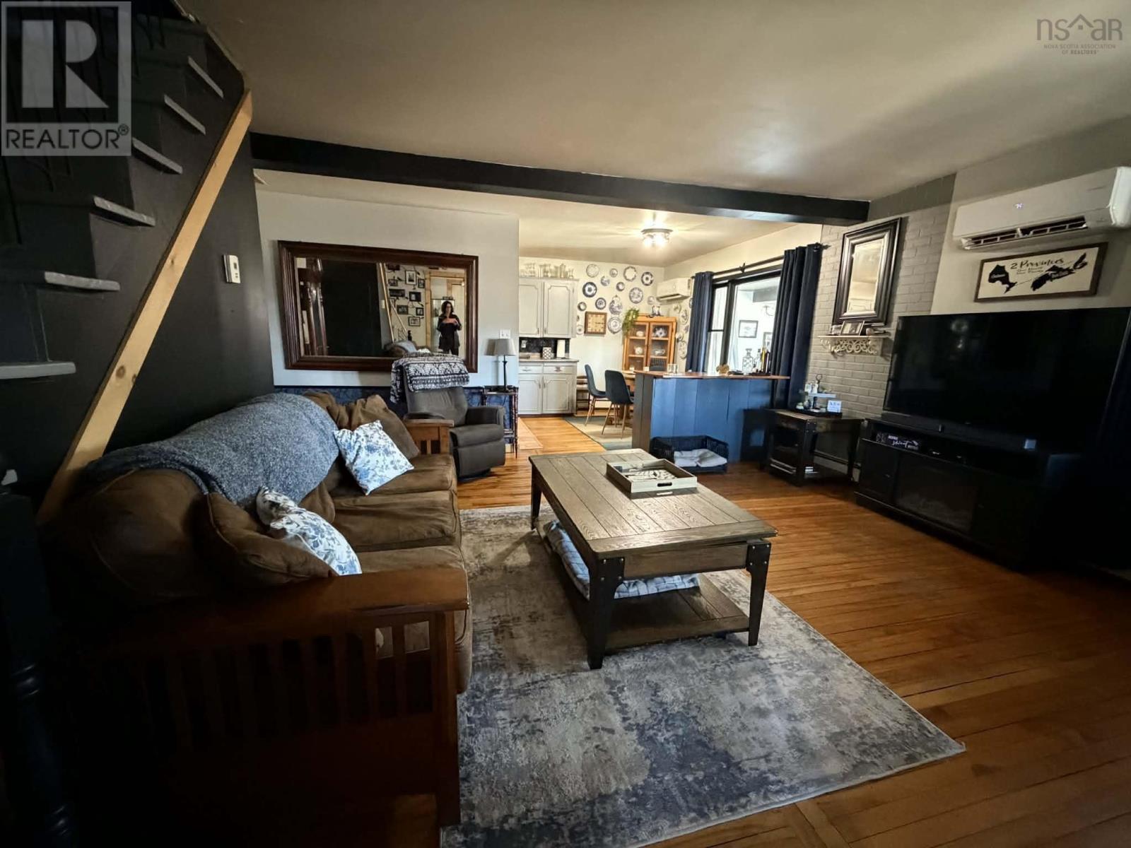 Property 6 of 47 of 126 Pembroke Road