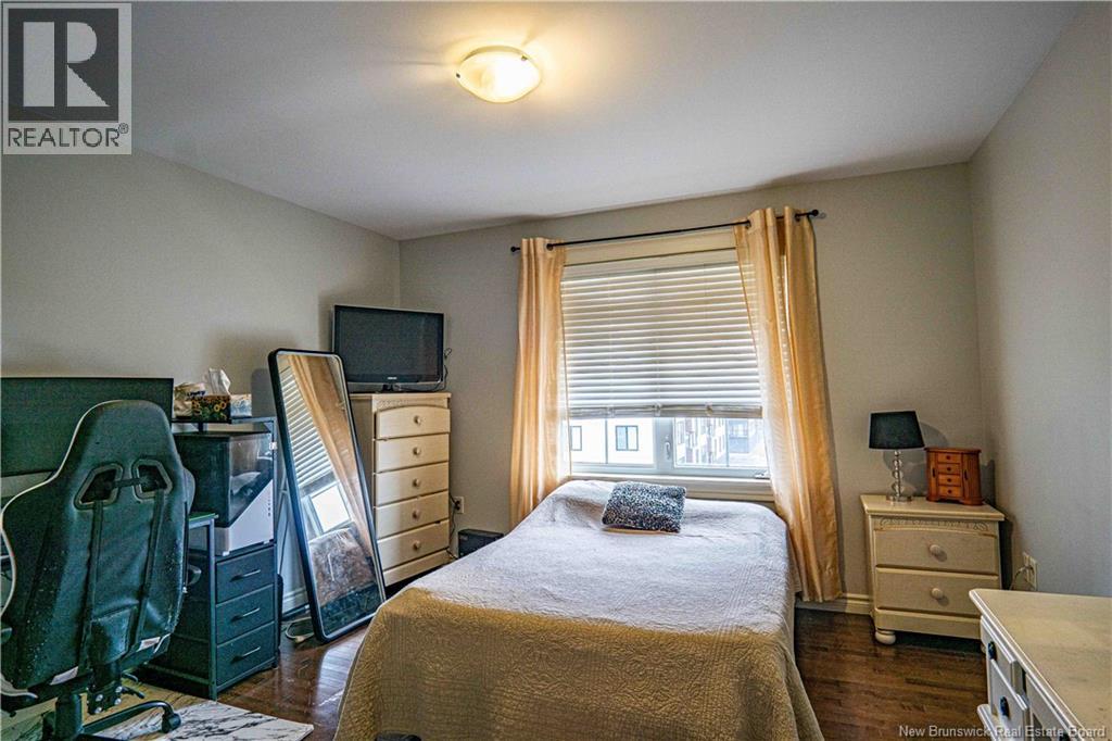 #439 155 Lian Street - 12