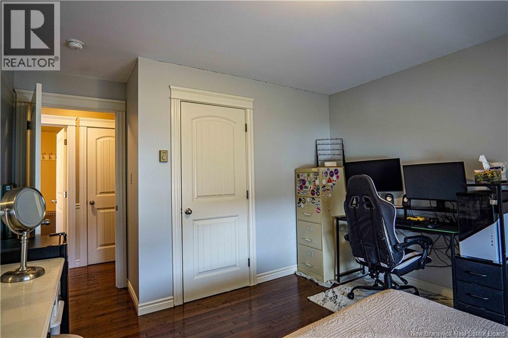 #439 155 Lian Street - 13