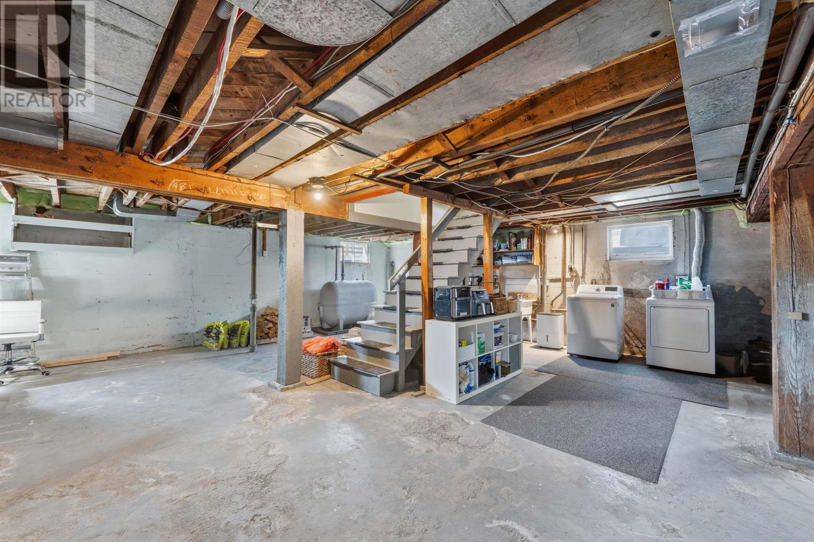 Property 25 of 30 of 3470 Rowe Avenue