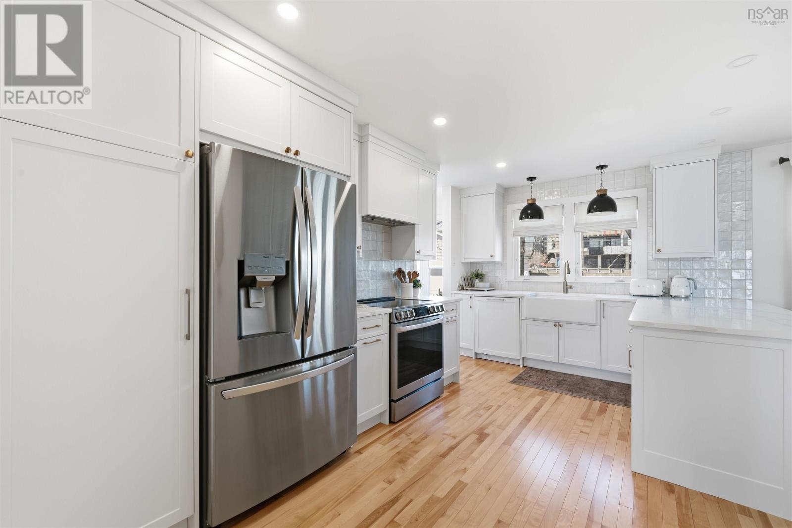 Property 7 of 30 of 3470 Rowe Avenue