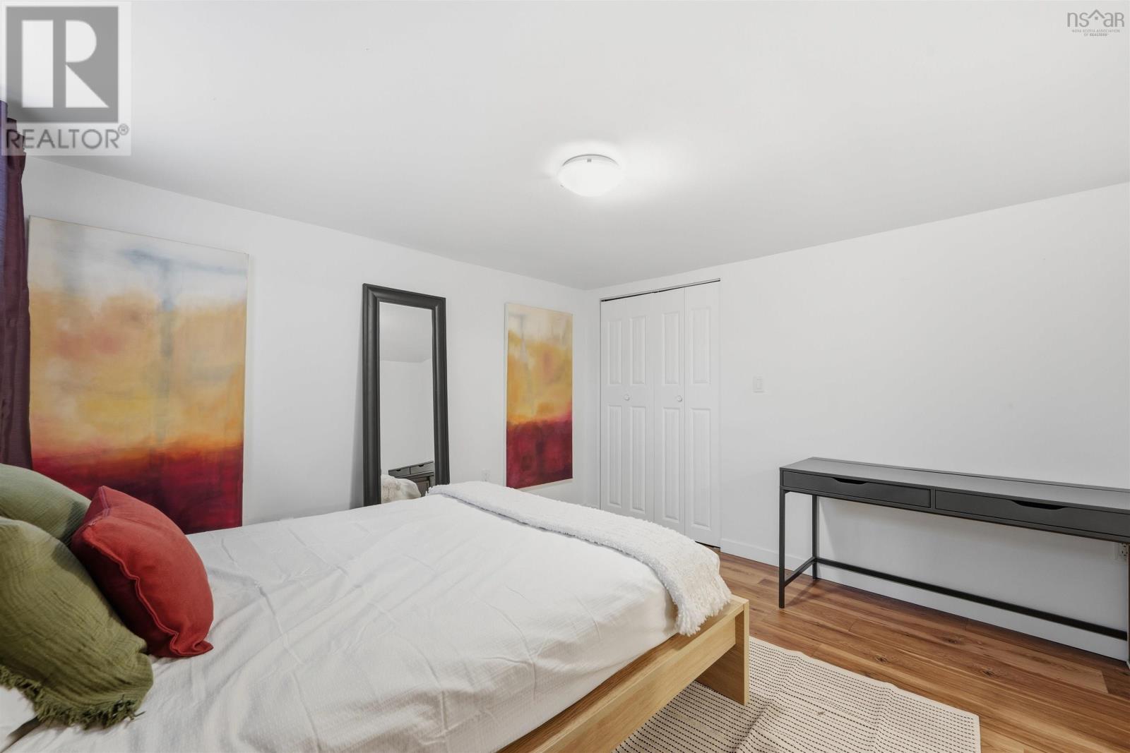 Property 32 of 49 of 6481 Liverpool Street