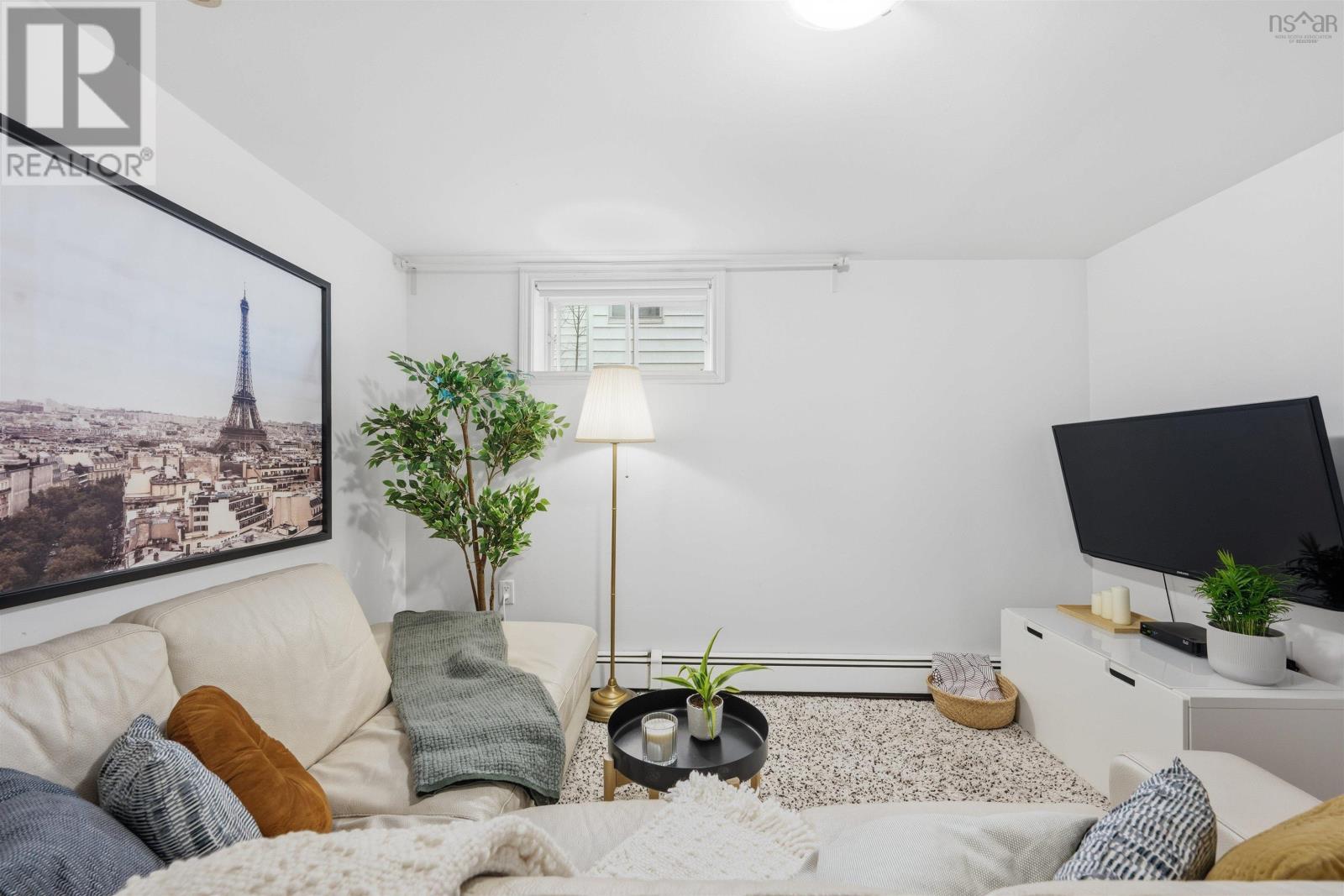 Property 30 of 49 of 6481 Liverpool Street